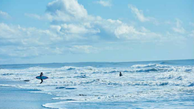 隣接レストランで美味しい食事が食べられるキャンプ場